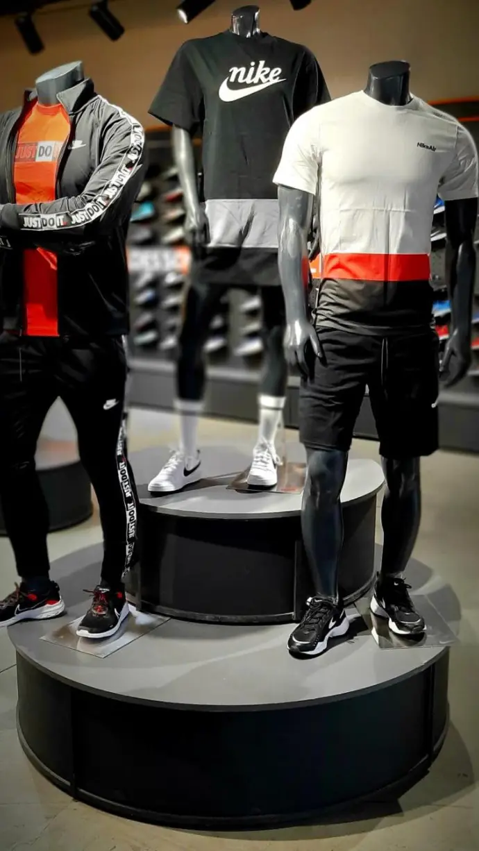 Nike store retour hotsell